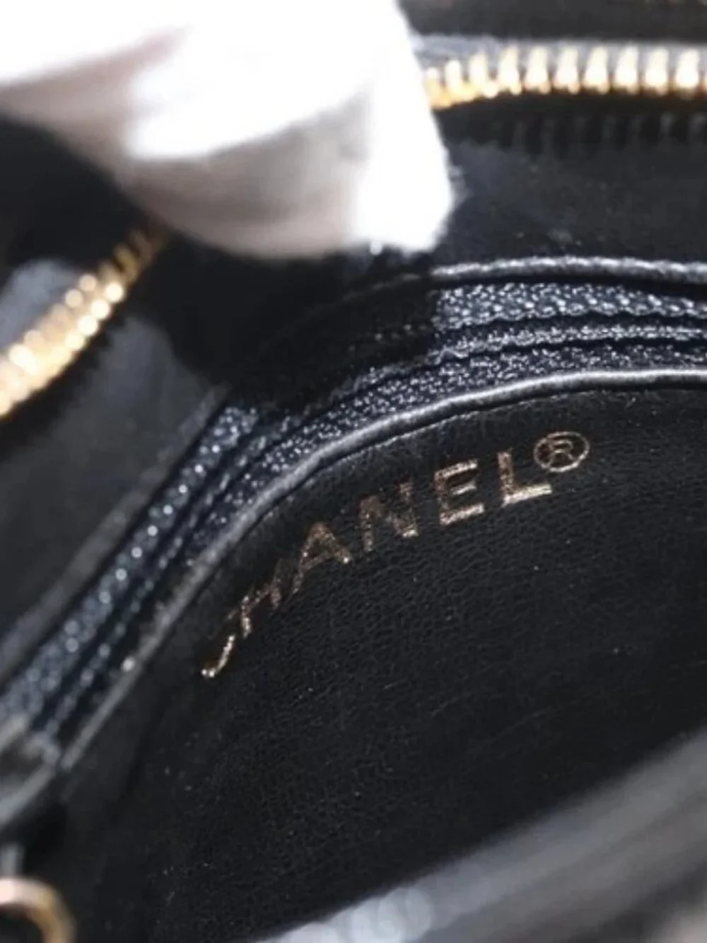 CHANEL brand	chanel color	black